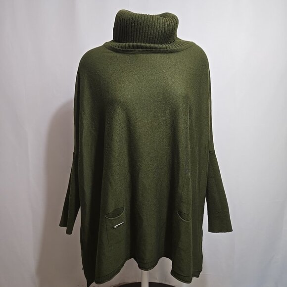 Mersea Turtleneck Poncho Sweater Womens One Size Pullover Knit Green Side Slit - Picture 1 of 11